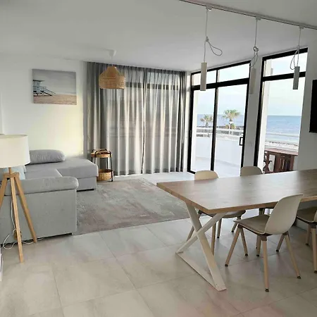 Romantic Oceanview Villa Retreat In Sunny Tenerife Appartement